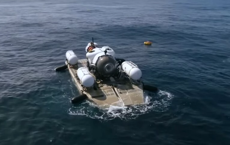 Tempo estimado de oxigênio em submarino sumido chega ao fim
