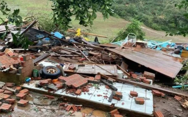 Ciclone extratropical deixa quase 500 mil pessoas sem energia elétrica no RS