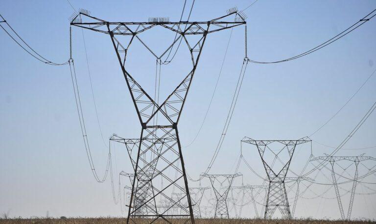 Apagão deixa cidades de mais de 20 estados e do DF sem energia