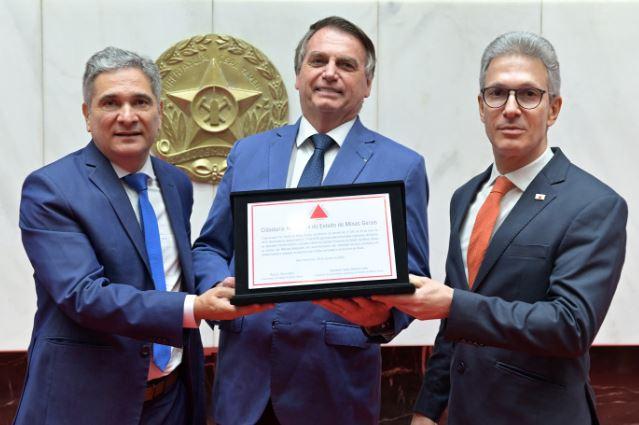 Bolsonaro recebe título de cidadão honorário de Minas Gerais