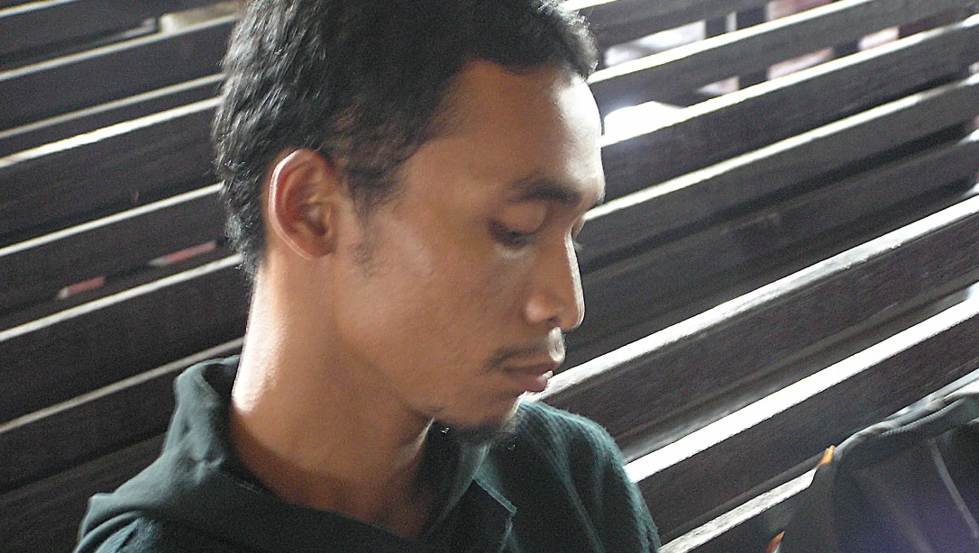 Extremista que atacou igreja na Indonésia é condenado