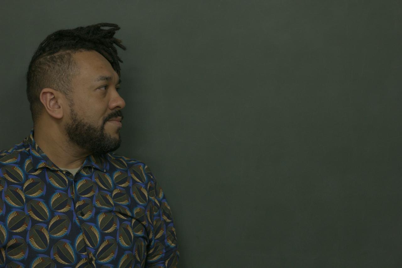 Keby Nogueira leva a igreja a adorar no seu mais novo single, 