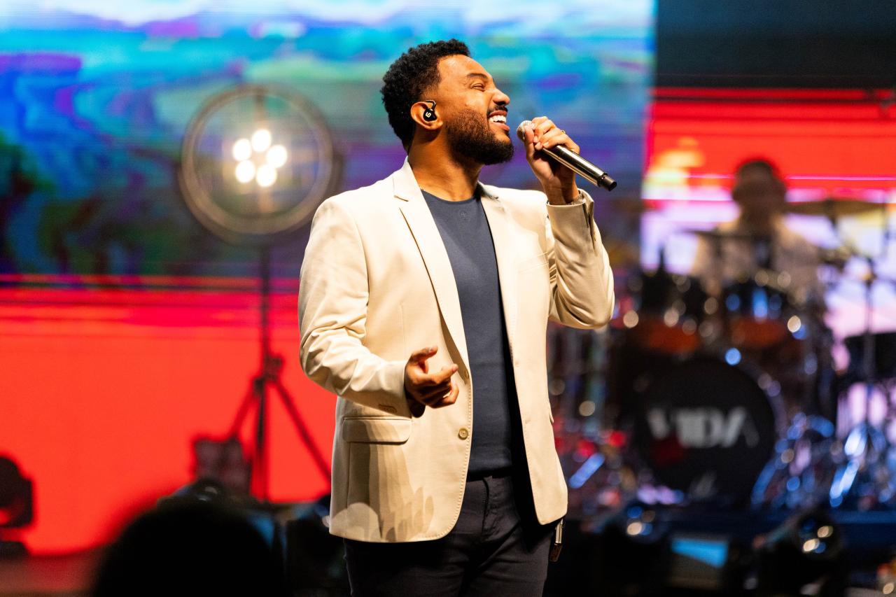 Marcha para Jesus 2023 contou com shows de três artistas da UMCG: Eli Soares, Brunno Ramos e Nesk Only