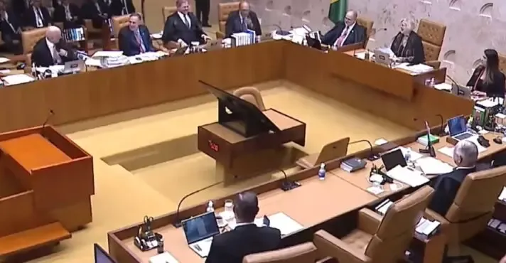 Ministros do STF fazem piada com inquéritos e votação no TSE