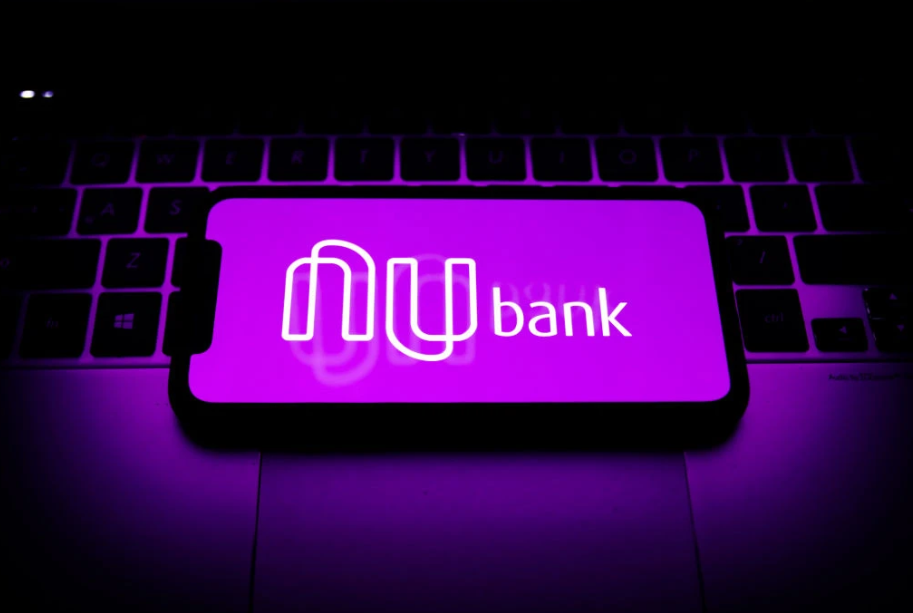 Nubank faz comunicado e anuncia paralisação de serviço crucial