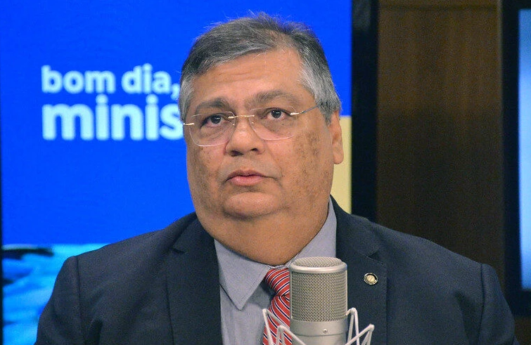 Oposição representa contra Dino na PGR por crime de prevaricação