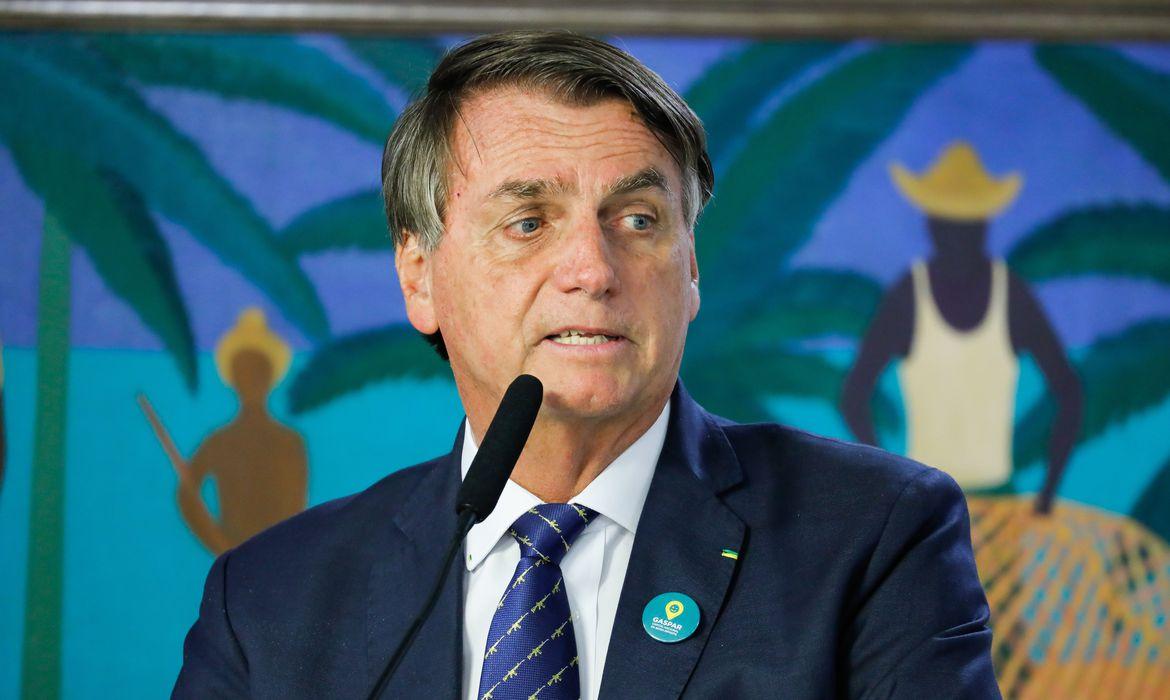 Bolsonaro é internado hoje (11) para nova cirurgia