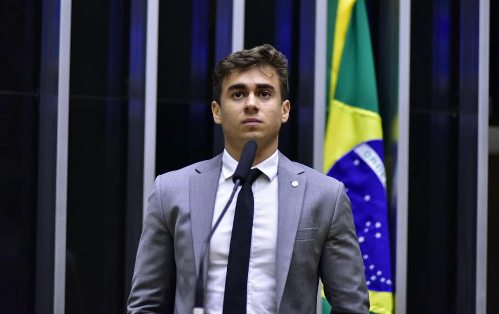 Nikolas manda recado para Rosa Weber e destaca #abortonão