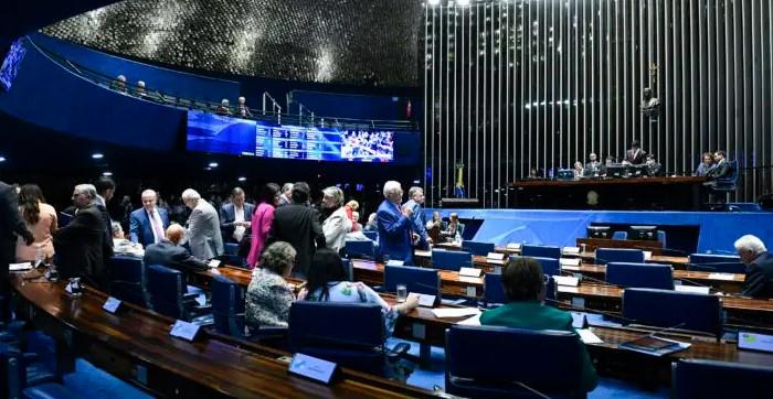 Oposição consegue número de assinaturas para pedir plebiscito sobre aborto