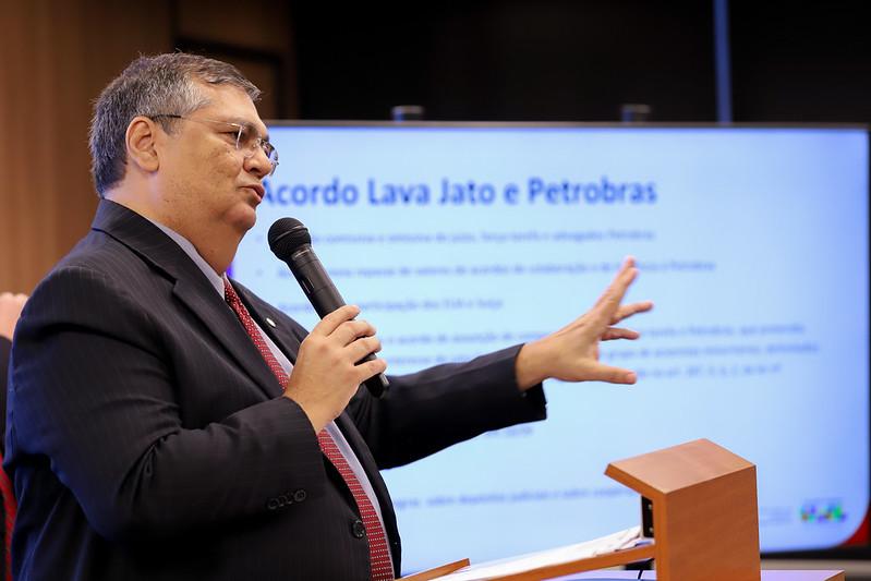 Segurança pública sob Dino é ‘cenário de inanição completa’, diz especialista