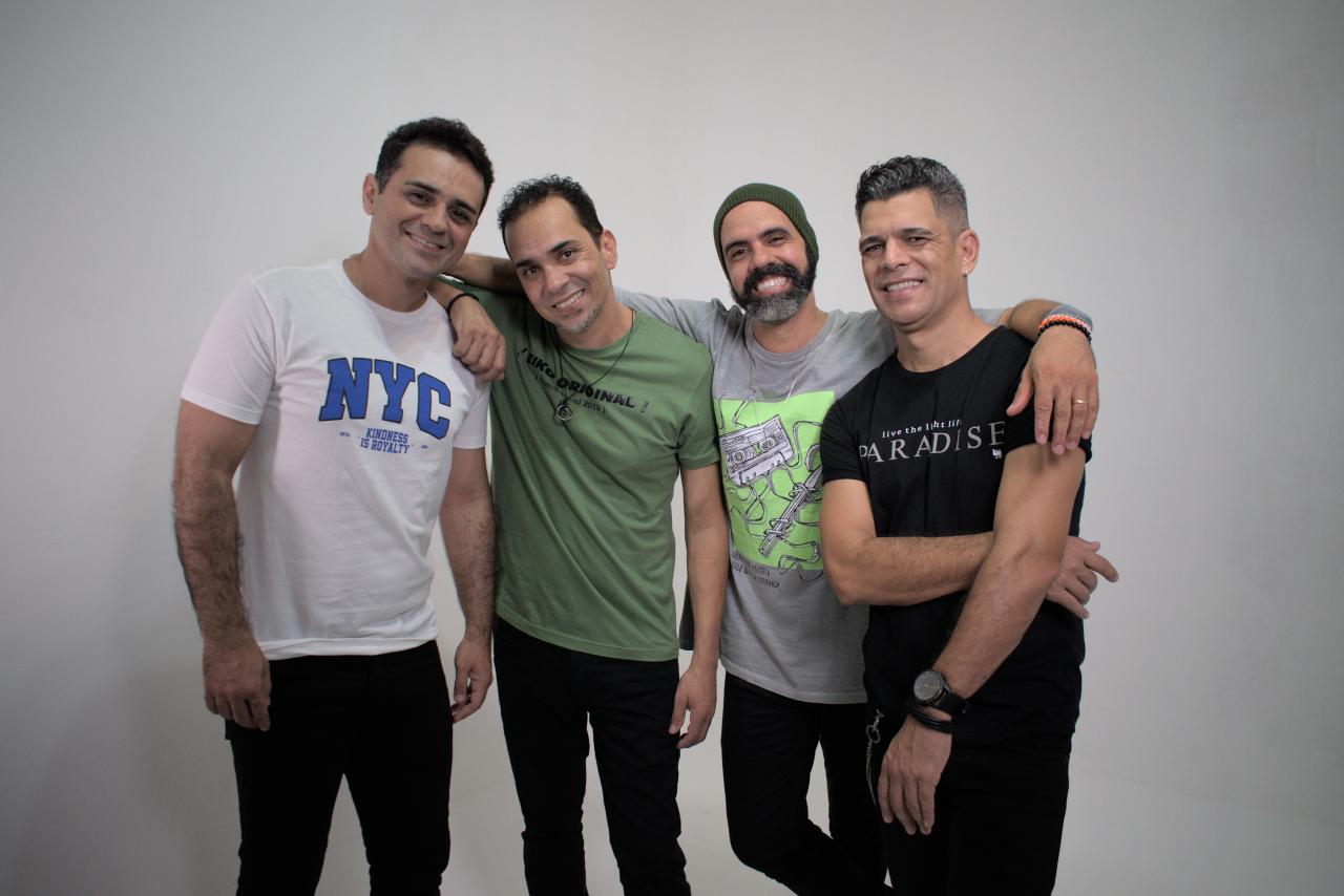 Voz do Brasil reúne ex-integrantes do Khorus Boyband e lança “Recomeçar”, o primeiro single oficial