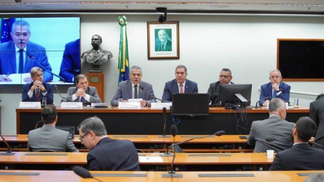CUT e governo defendem fim do saque-aniversário do FGTS para “proteger” trabalhador