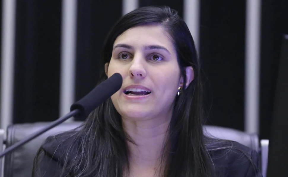 Deputados de esquerda obstruem votação de projeto antiaborto
