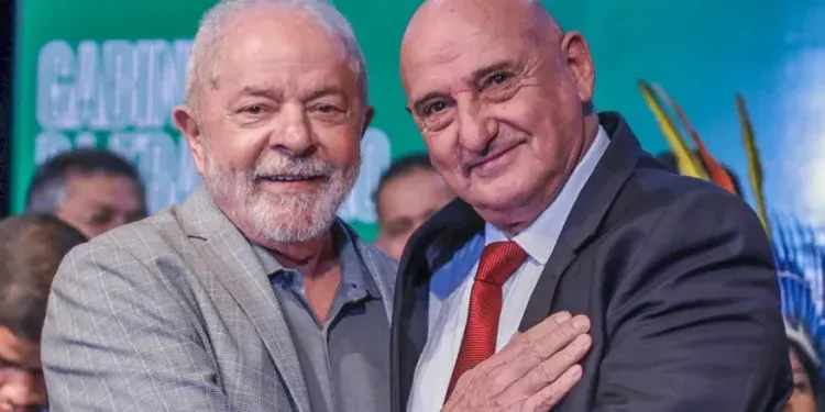Filho de G. Dias ganha cargo de chefia em novo ministério de Lula