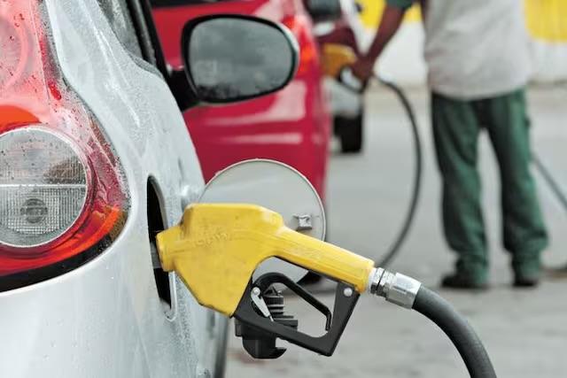 Gasolina está mais cara no Brasil do que no resto do mundo