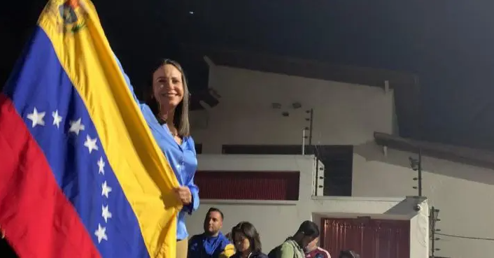 Líder da oposição sai na frente nas primárias da Venezuela
