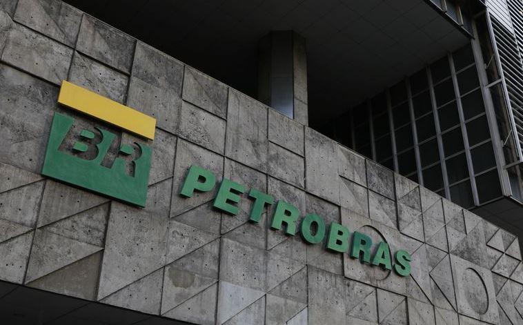 Petrobras perde R$ 32 bilhões em valor de mercado após proposta que facilita indicações políticas