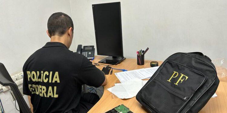 Polícia Federal faz operação contra discurso de ódio e apologia ao nazismo em SP