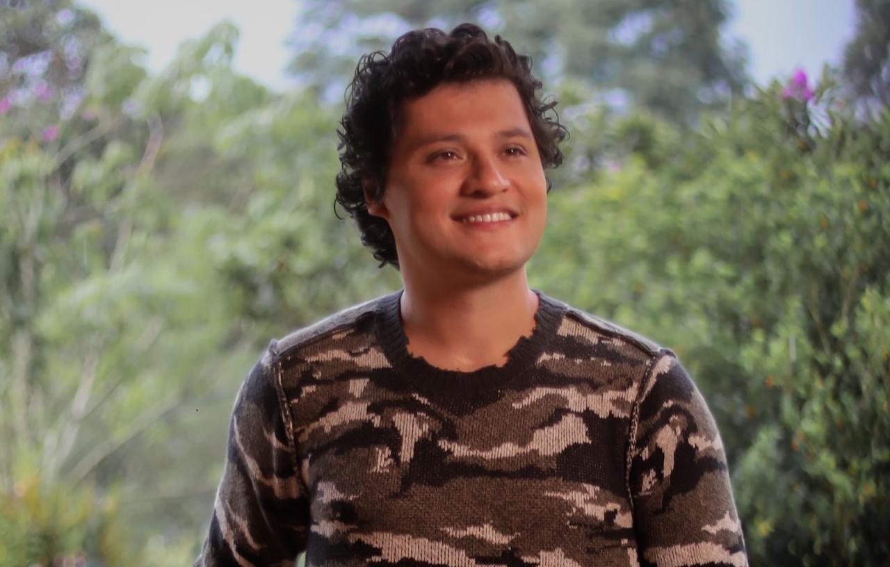 Após perder bebê, Klev reconhece agir de Deus no single “Dono do Tempo”