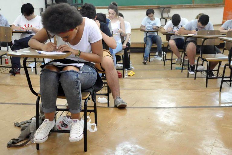 Caixa e BB começam hoje (7) renegociações de dívidas do Fies