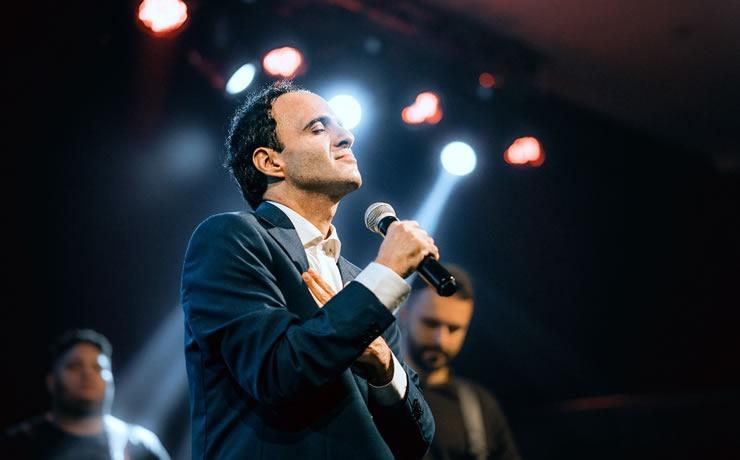Cantor Edu Silvera lança 
