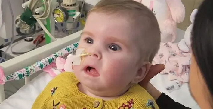 Itália quer salvar bebê com doença mitocondrial de ‘eutanásia passiva’