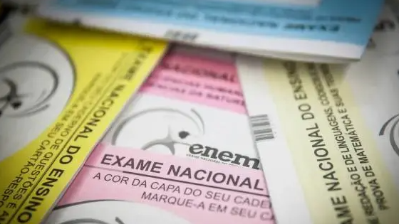 Lula mente a respeito do Enem: ‘Feito sem nenhum problema’