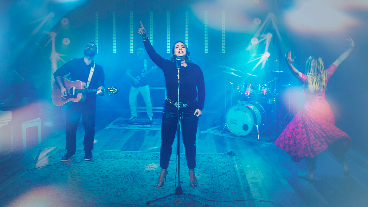 Palavra e Louvor lança versão original de Royal Tailor: 