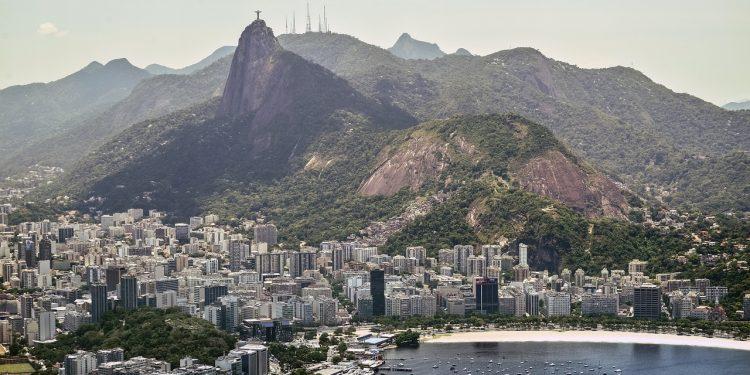 Rio de Janeiro bate novo recorde com sensação térmica de 58,5°C