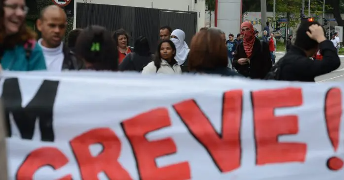 Sindicalistas organizam greve de professores, Metrô, CPTM e Sabesp