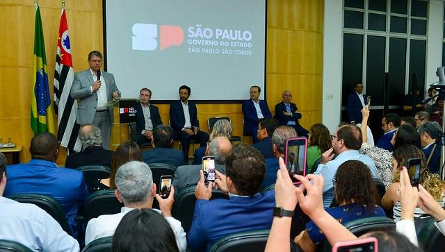 Tarcísio anuncia mutirão para reduzir fila de cirurgias ortopédicas em SP