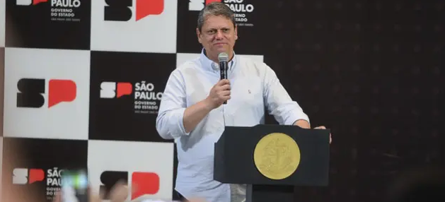 Com privatização da Sabesp, Tarcísio aprova 69% dos projetos no 1º ano de mandato
