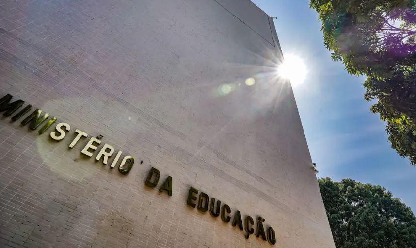 Governo Lula quer criar agência reguladora do ensino superior
