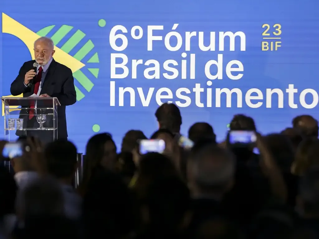 Investimento direto no Brasil cai quase 40% de janeiro a outubro em relação a 2022