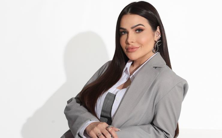 Mila Braga, dona do hit “Tudo Ok”, volta à cena musical em carreira gospel