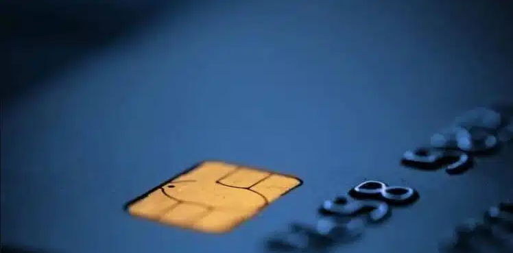 Clientes que tiverem limite de cartão diminuído sem aviso podem ganhar indenização; entenda