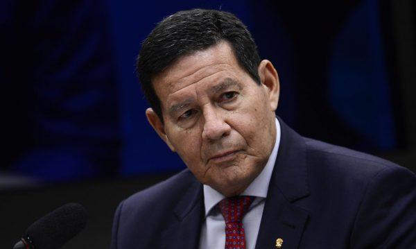 Mourão: ‘Sistema está atuando com ferramentas de um estado policial que quer destruir alternativas políticas de direita’