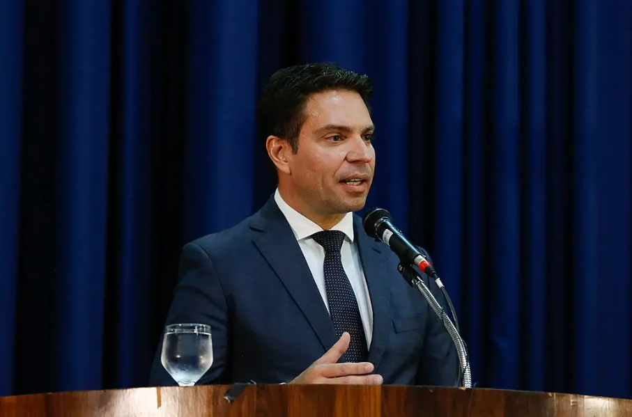 Ramagem não vai prestar depoimento até ter acesso aos autos