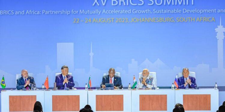 Arábia Saudita, Emirados Árabes Unidos, Irã, Egito e Etiópia confirmam entrada no Brics