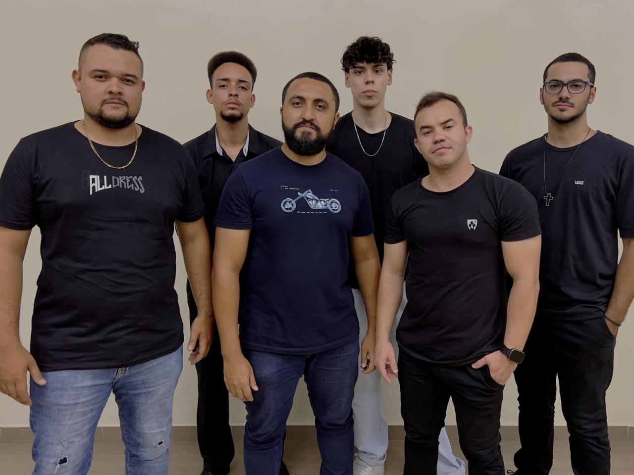 Banda Mosaico exalta a grandeza de Deus no single 