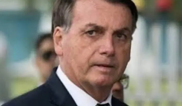 Bolsonaro fica em silêncio em depoimento à Polícia Federal