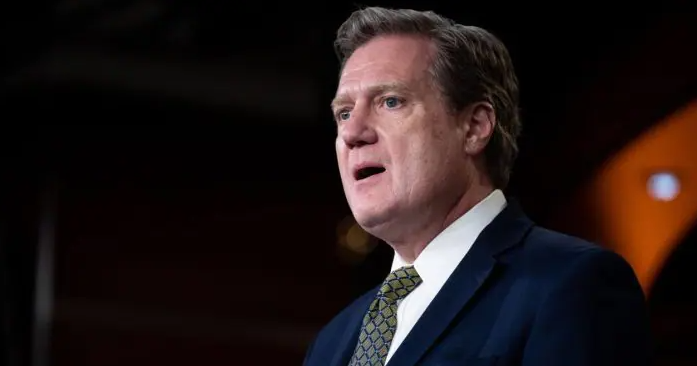 Chefe de Comissão de Inteligência dos EUA alerta para ‘séria ameaça à segurança nacional’