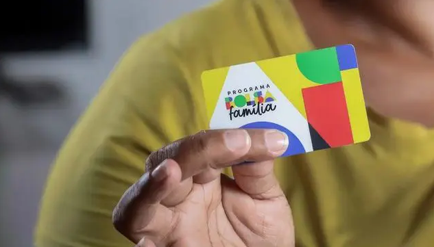 Governo anuncia revisão de cadastros do Bolsa Família, depois de excluir 2 milhões do programa