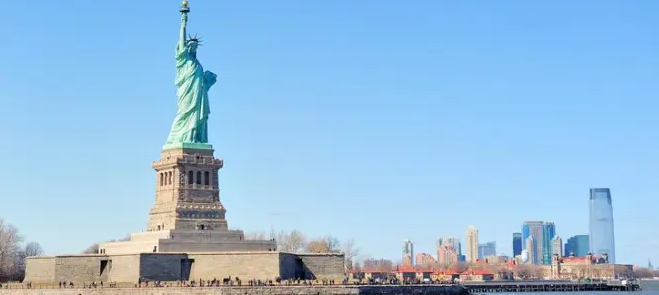 Nova York vive onda de crimes violentos em meio a crise migratória