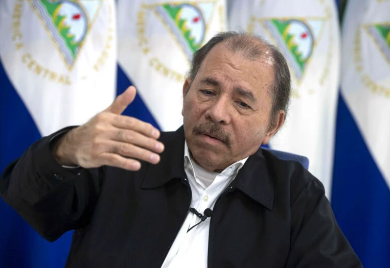 Ortega fecha entidades católicas, evangélicas e escoteiros