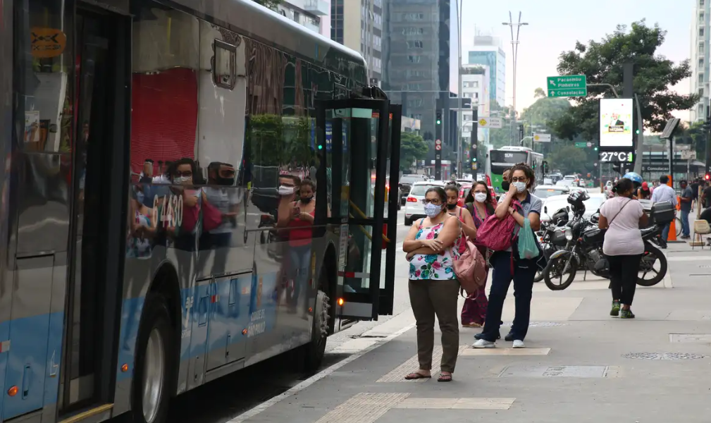 53% dos municípios enfrentam problemas para subsidiar o transporte público, revela CNM