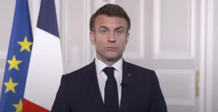Depois de garantir aborto na Constituição, Macron quer implantar eutanásia na França