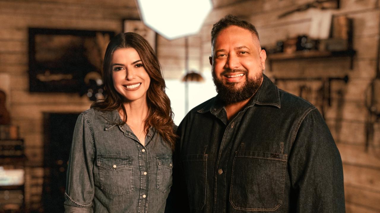 Em dueto inédito com Fernandinho, Rachel Novaes estreia projeto gravado nos EUA