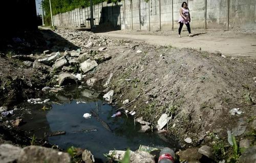 Entre os 20 piores municípios brasileiros, 31,78% dos moradores não têm acesso à coleta de esgoto