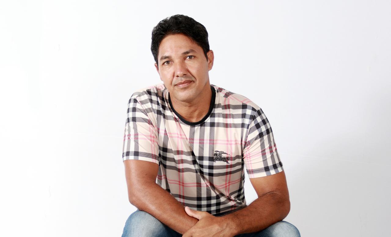 Ex-cantor da Furacão 2000, Neiv Gomes celebra a Cristo com o gospel funk 